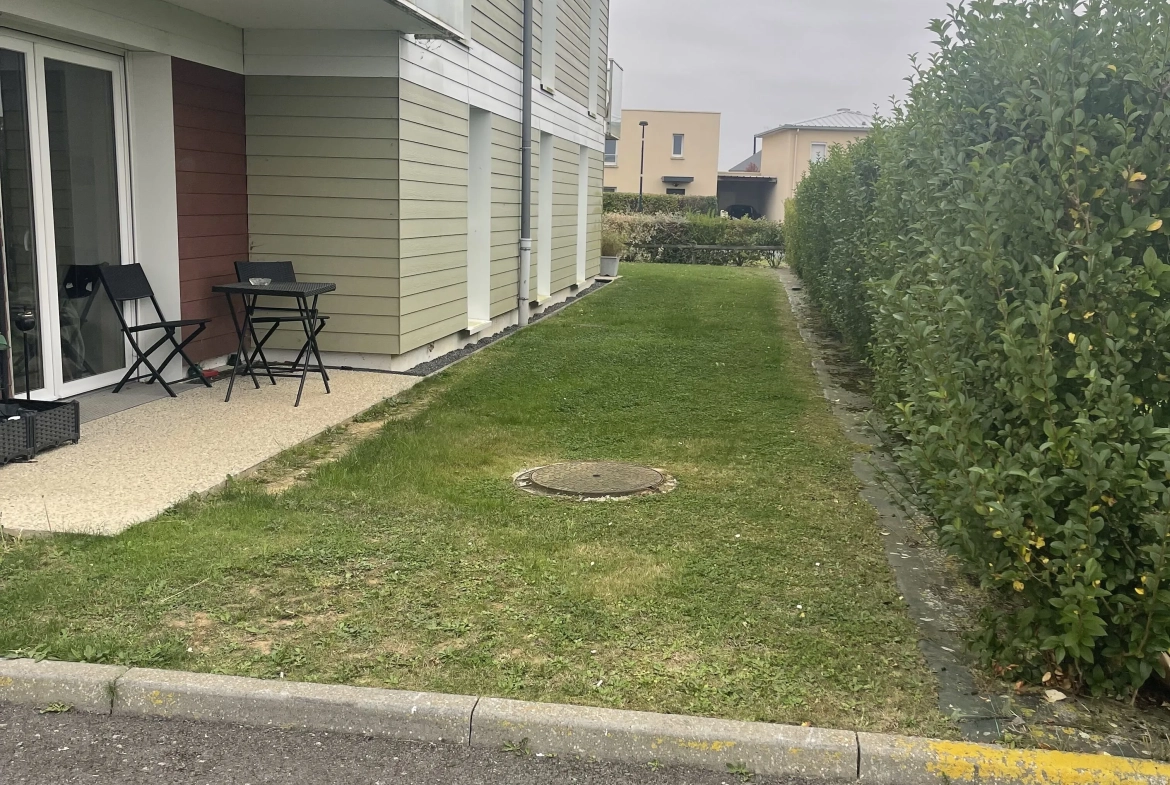 Appartement à vendre à Biéville-Beuville, 52 m² avec terrasse et parking 