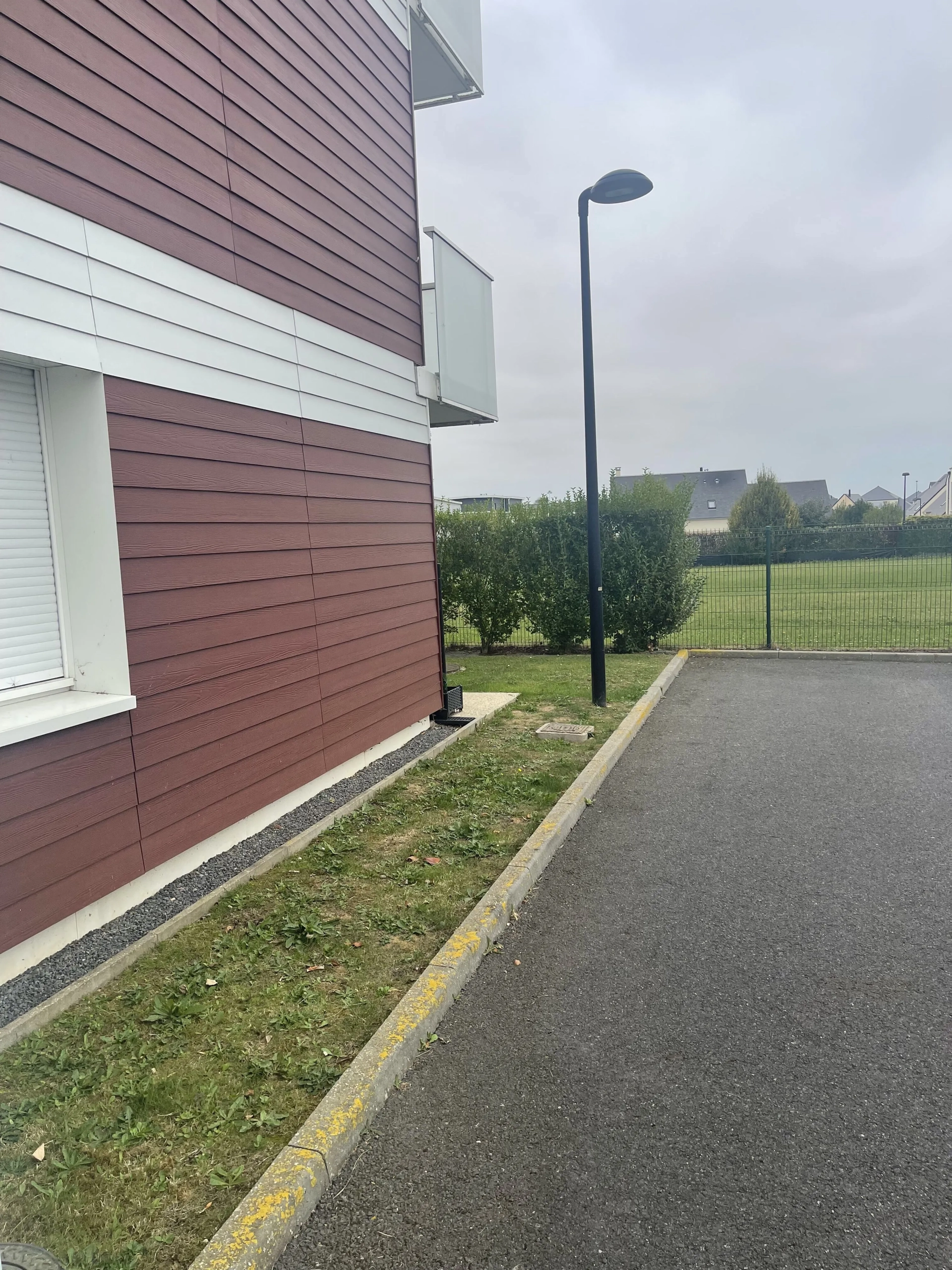 Appartement à vendre à Biéville-Beuville, 52 m² avec terrasse et parking 