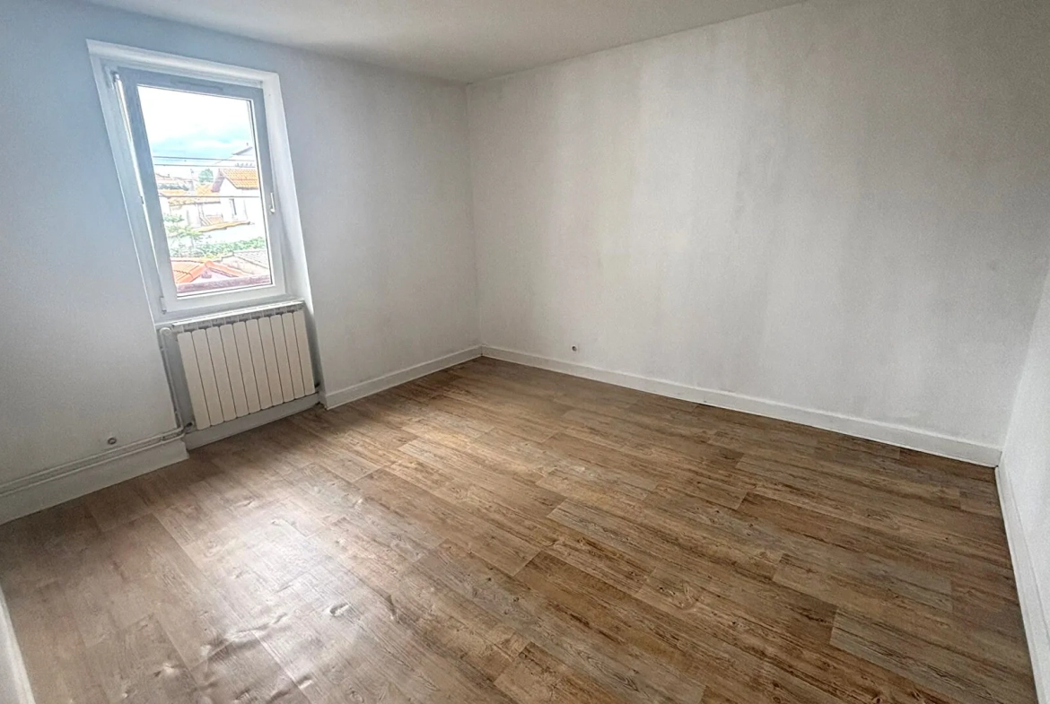 Appartement duplex de 78 m² avec terrasse à Boucau, idéal investissement 