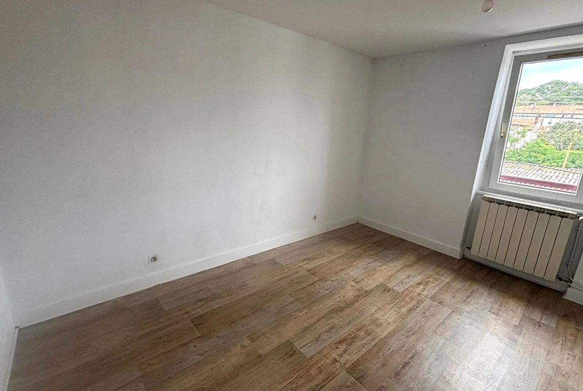 Appartement duplex de 78 m² avec terrasse à Boucau, idéal investissement 