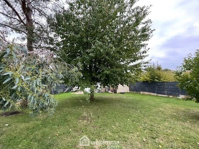 Maison 129 m² à Noyon avec sous-sol, garage et terrain clos 