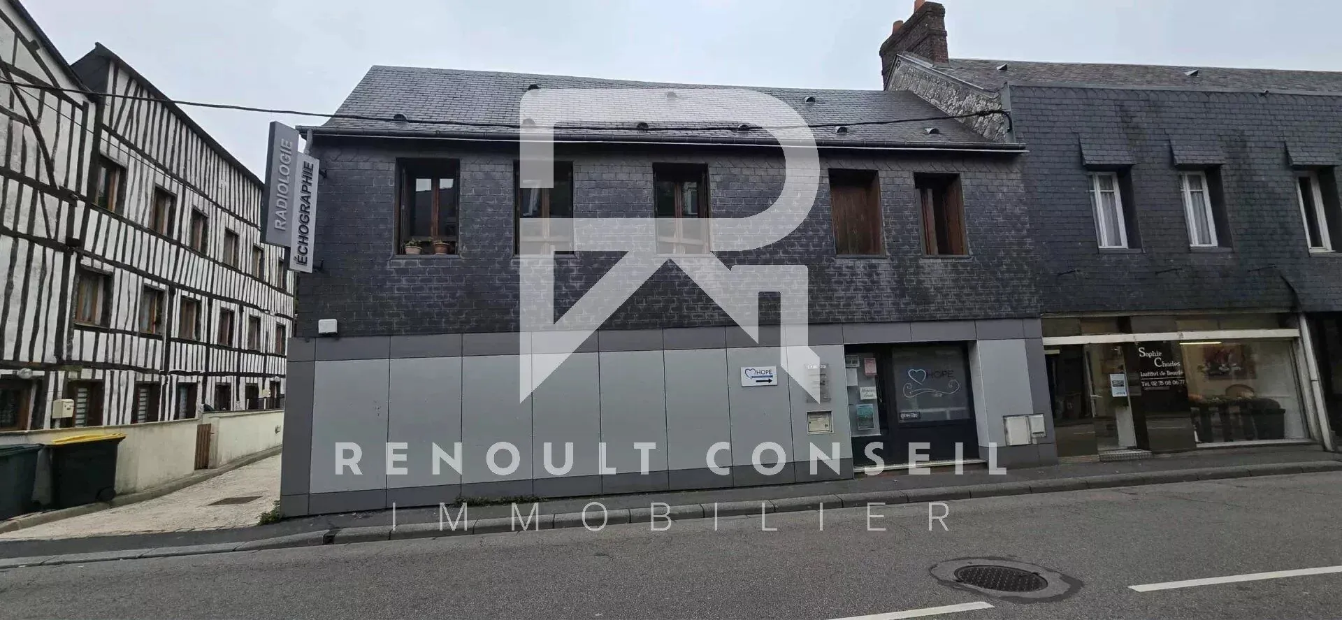 Local commercial et logement indépendant à Darnétal – Opportunité d'investissement ou d'installation 