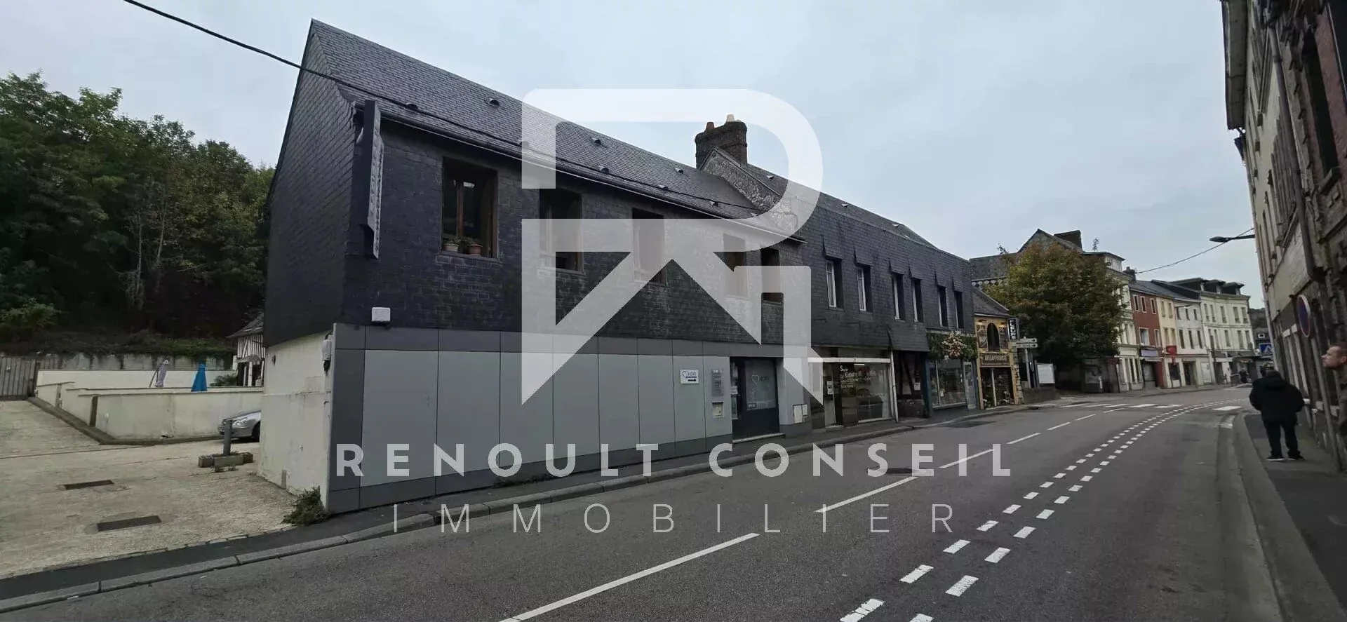 Local commercial et logement indépendant à Darnétal – Opportunité d'investissement ou d'installation 
