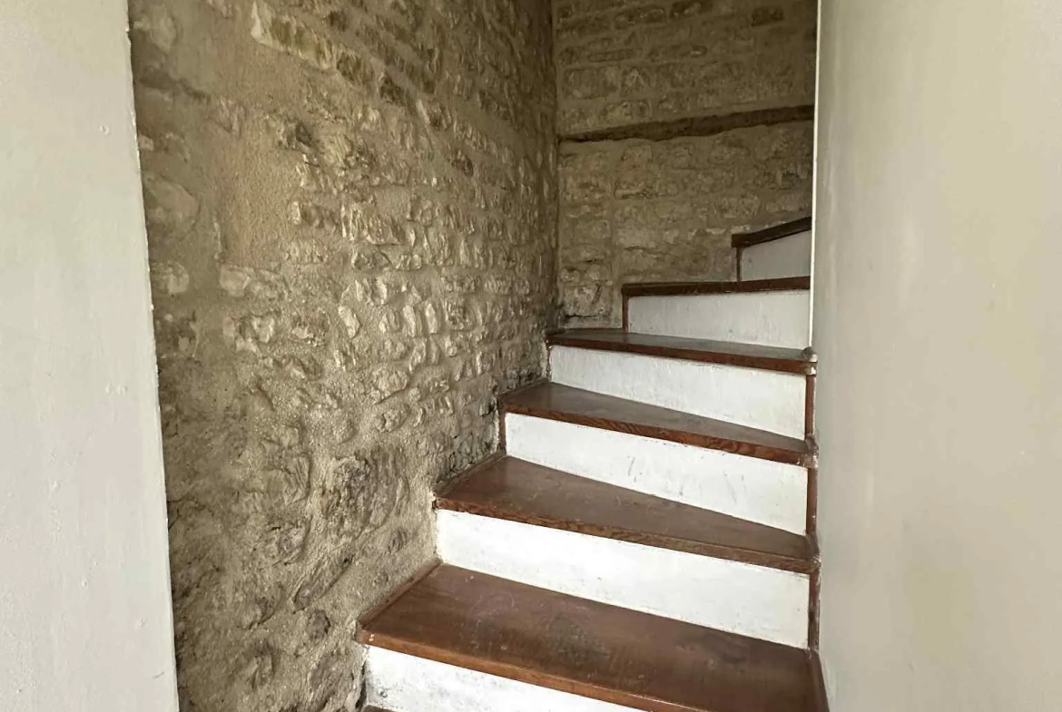 Charmante maison de ville de 85 m² avec garage et jardin à Sissonne 