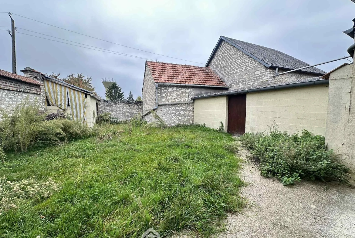 Charmante maison de ville de 85 m² avec garage et jardin à Sissonne 