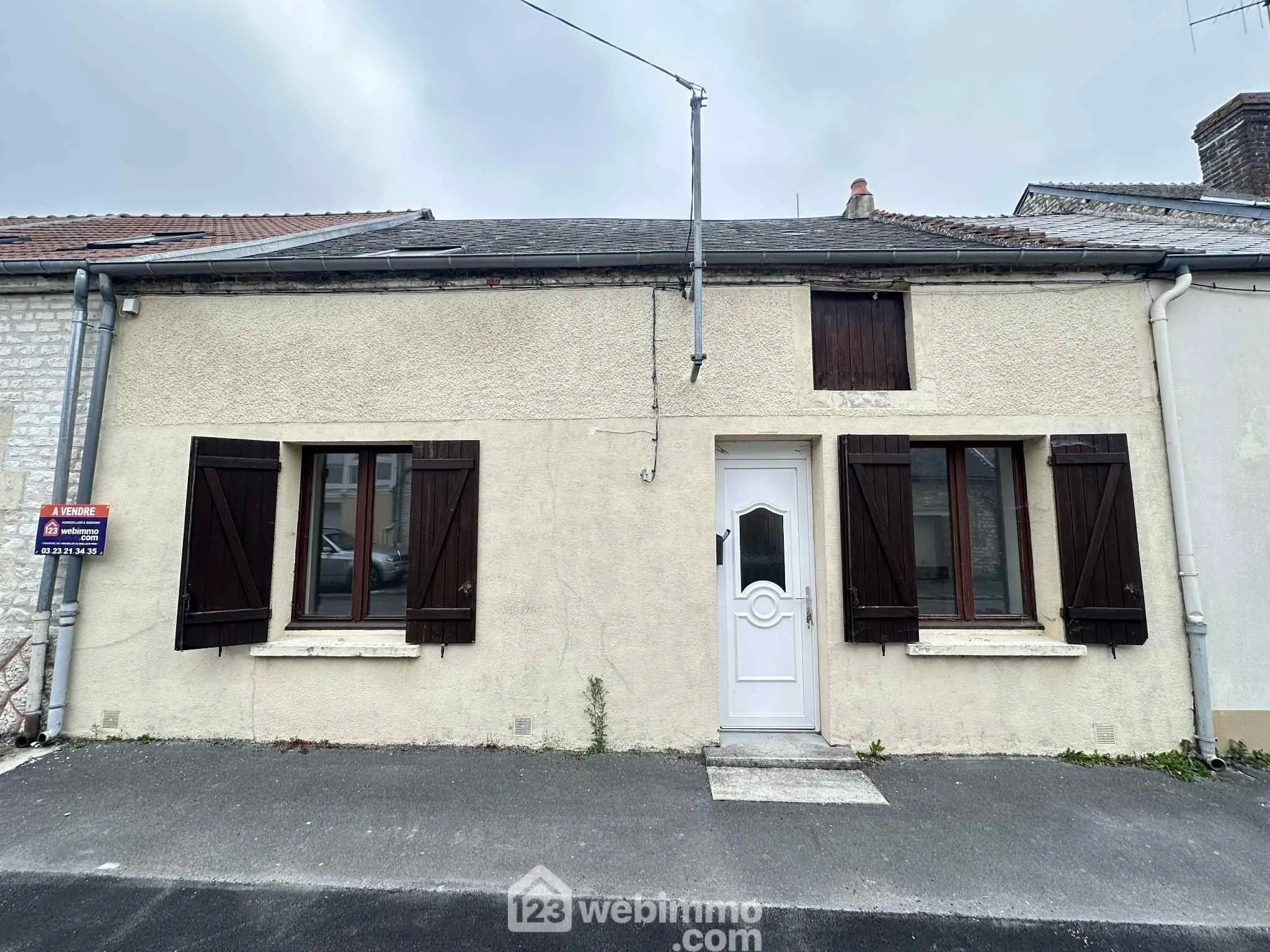 Charmante maison de ville de 85 m² avec garage et jardin à Sissonne 