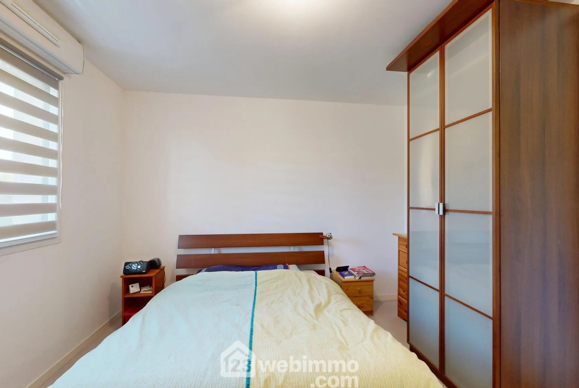 À vendre appartement 3 pièces de 65 m² à Compiègne, résidence sécurisée avec parking 