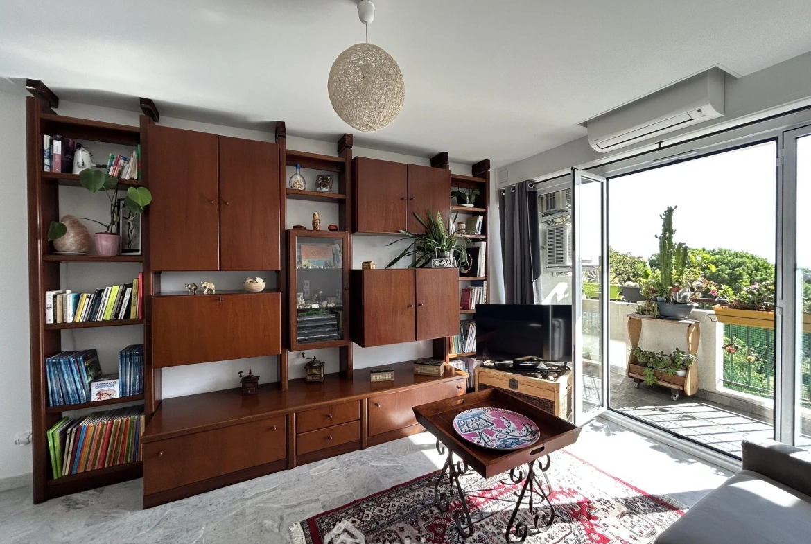 A vendre Appartement T3 lumineux de 63,50 m² à Bastia Sud avec terrasse et parking 