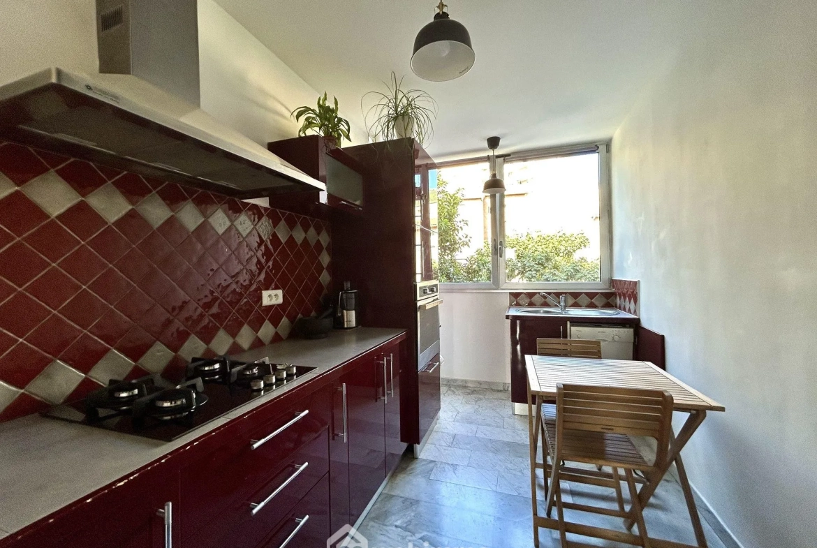 A vendre Appartement T3 lumineux de 63,50 m² à Bastia Sud avec terrasse et parking 