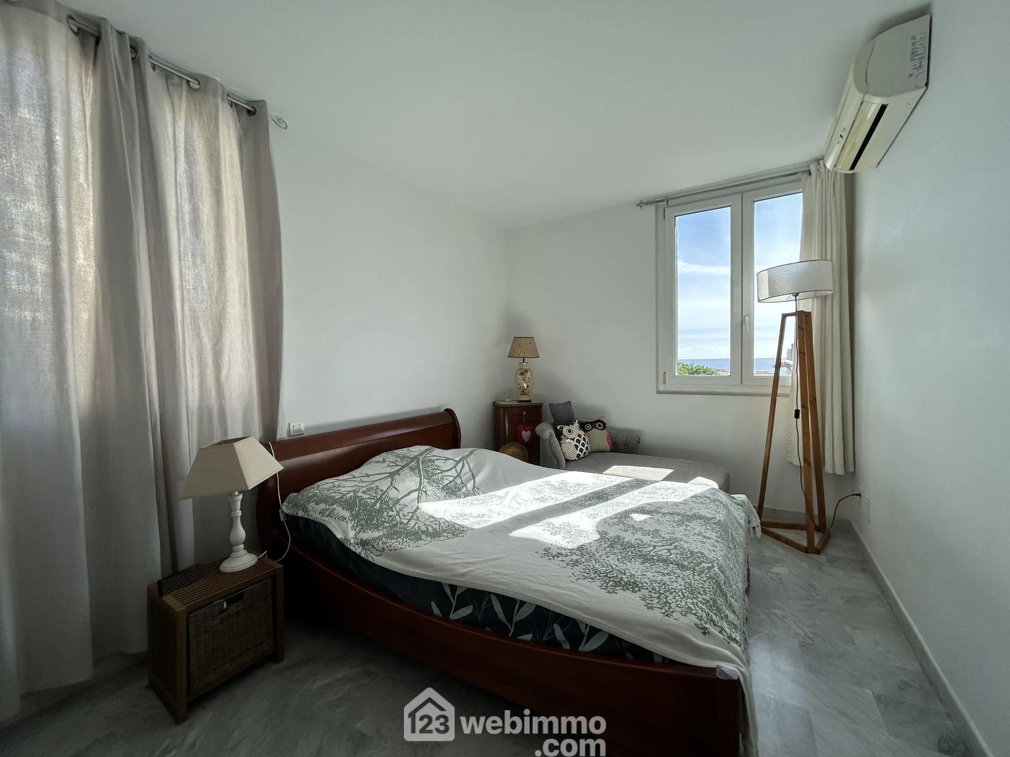 A vendre Appartement T3 lumineux de 63,50 m² à Bastia Sud avec terrasse et parking 