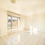 Studio lumineux avec balcon à Carrières-sous-Poissy – Idéal premier achat ou investissement