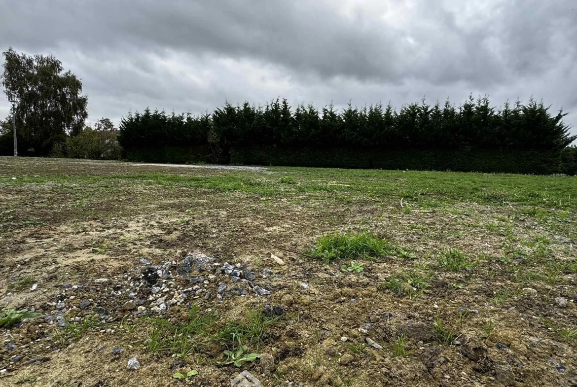 Terrain constructible de 606 m² à Versigny, viabilisé et prêt à bâtir 