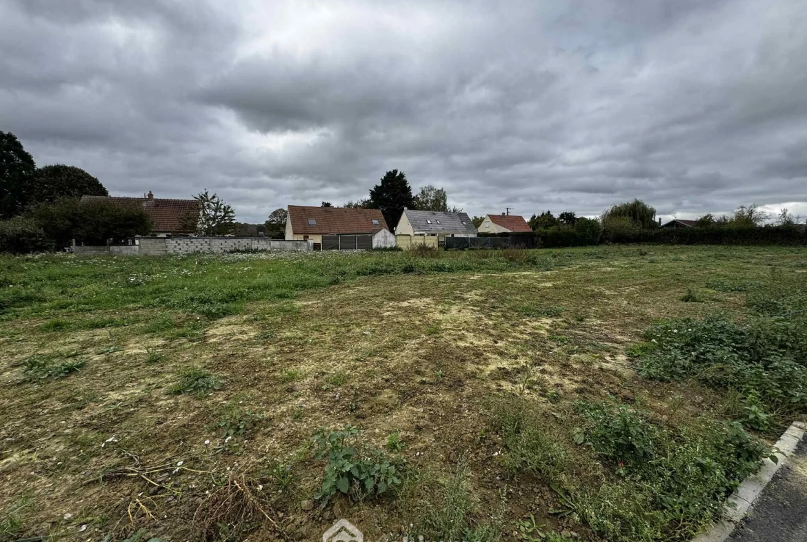 Terrain résidentiel à vendre de 842 m² à Versigny, environnement paisible 