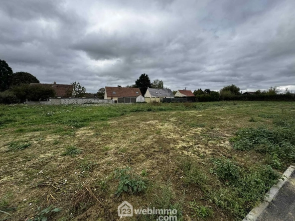 Terrain résidentiel à vendre de 842 m² à Versigny, environnement paisible