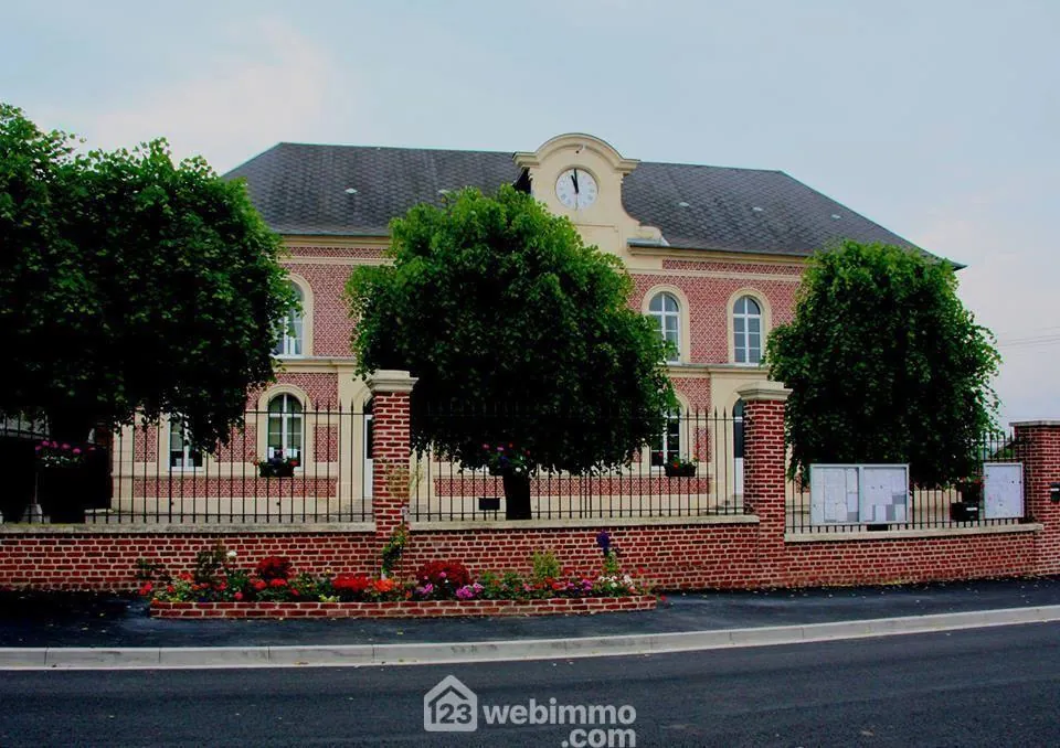 Terrain résidentiel à vendre de 842 m² à Versigny, environnement paisible 