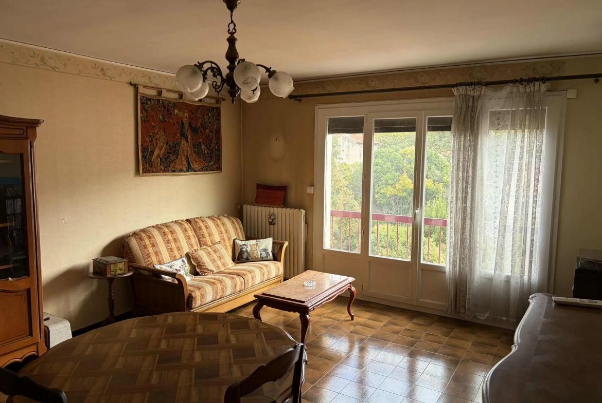Appartement lumineux de 74 m² avec terrasse à La Seyne-sur-Mer 