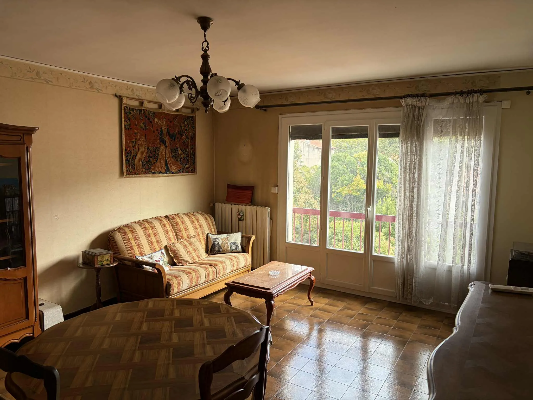 Appartement lumineux de 74 m² avec terrasse à La Seyne-sur-Mer 