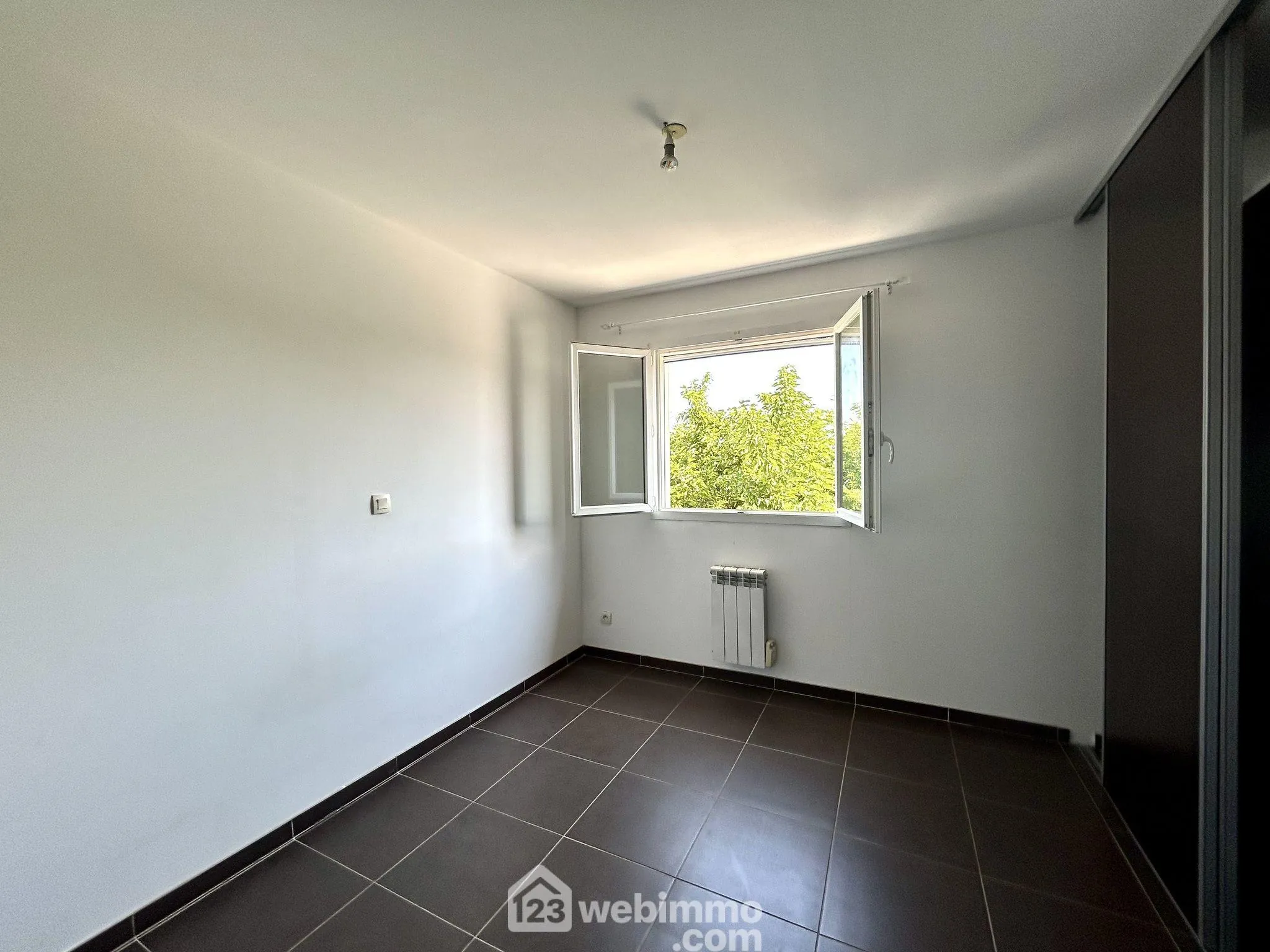 Maison de 83 m² avec terrasse et jardin à Folelli 