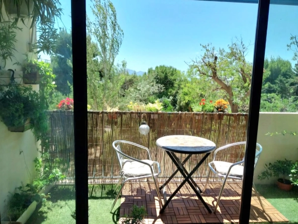 Appartement T4 rénové à Marseille La Fourragère - 72,5 m² avec balcons, proximité commodités