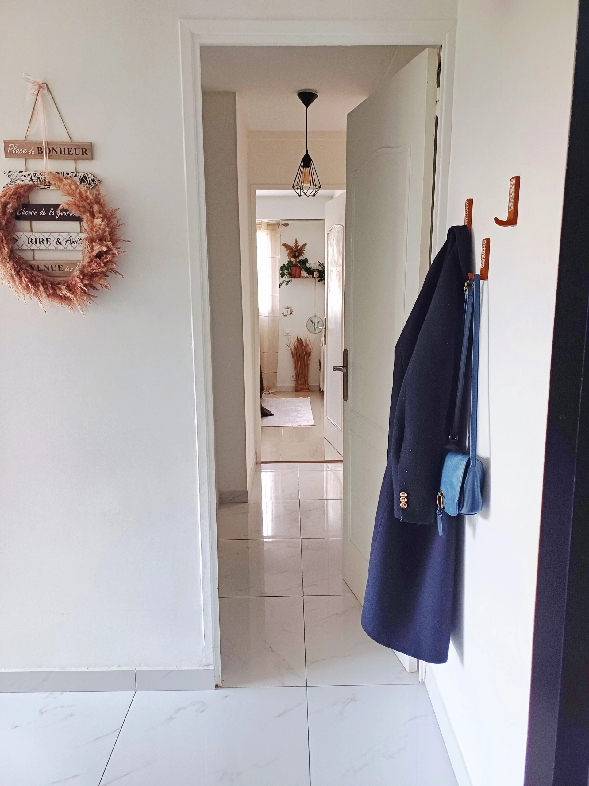 Appartement T4 rénové à Marseille La Fourragère - 72,5 m² avec balcons, proximité commodités 
