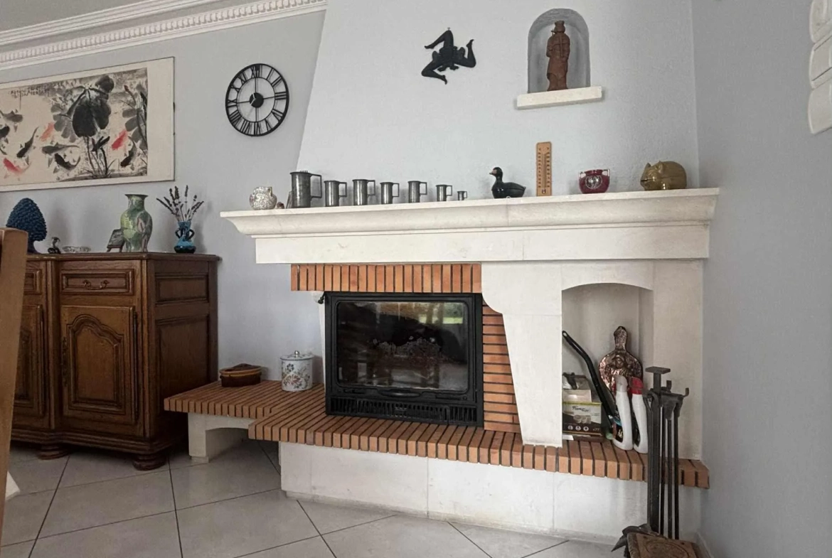 Maison familiale de 125 m² avec terrain arboré à Antran 