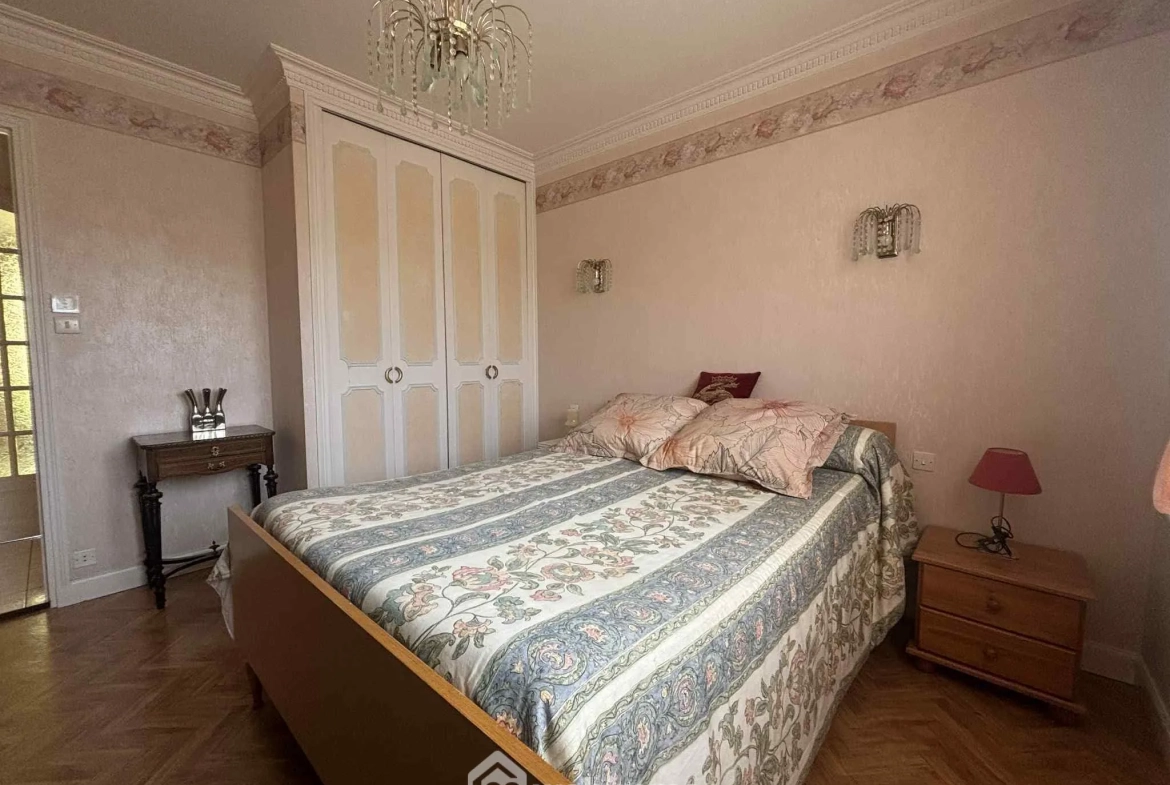 Maison familiale de 125 m² avec terrain arboré à Antran 