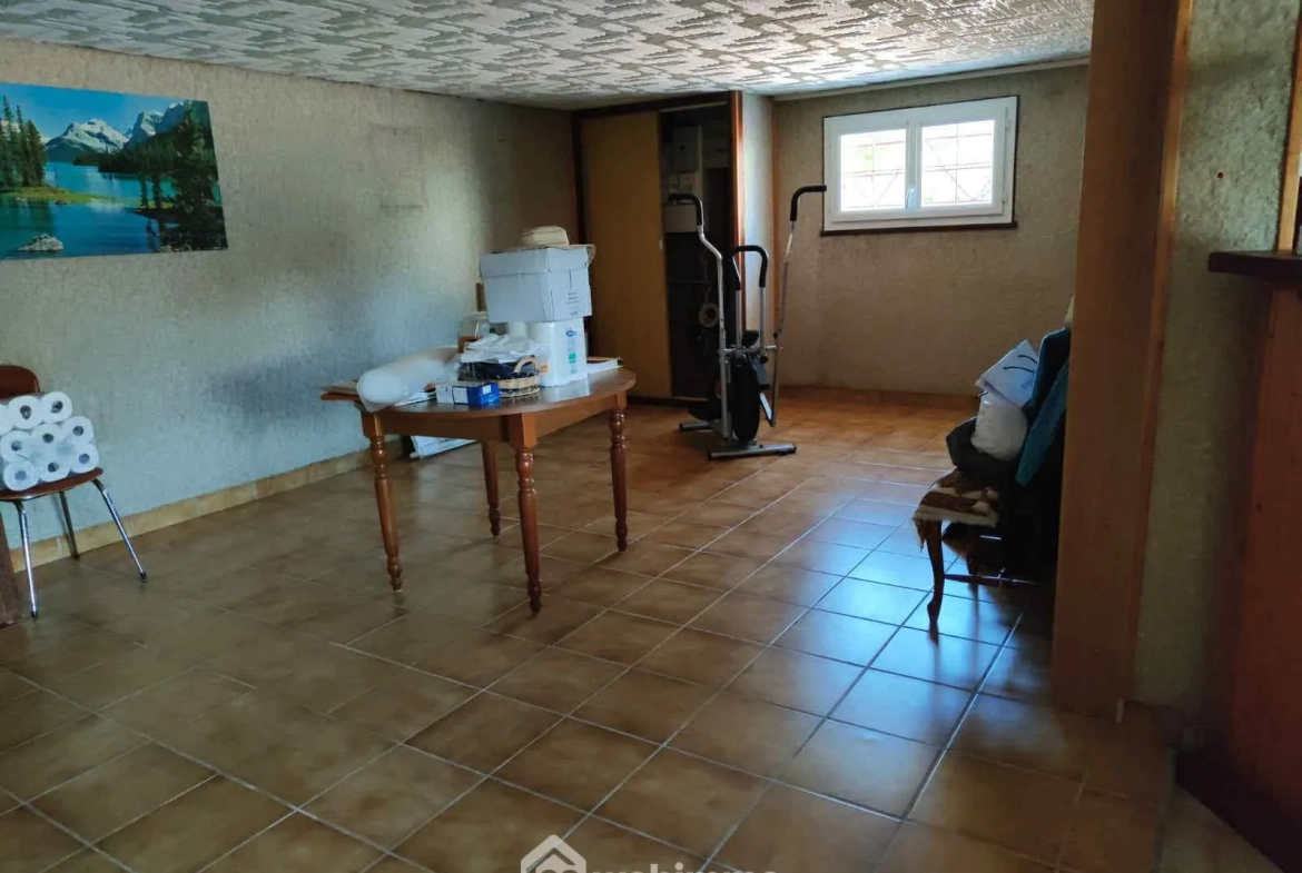 Maison familiale de 125 m² avec terrain arboré à Antran 