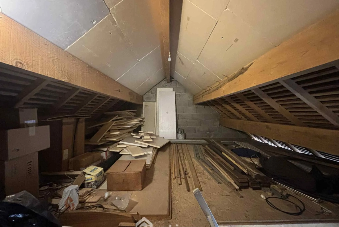 Maison familiale de 125 m² avec terrain arboré à Antran 