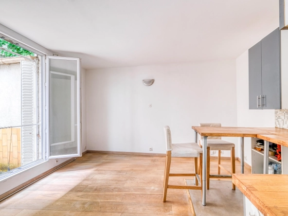 Studio à vendre dans le 14e arrondissement de Paris proche métro Pernety
