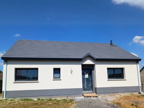 Maison neuve à Démuin avec terrain de 700 m² – Livraison récente