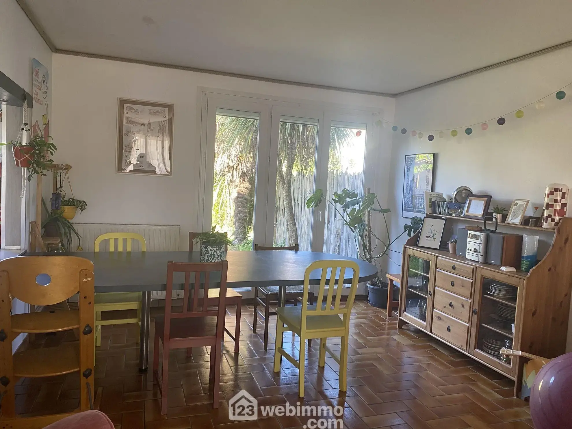 Maison spacieuse avec jardin à La Roche-sur-Yon - Calme et proximité commodités 