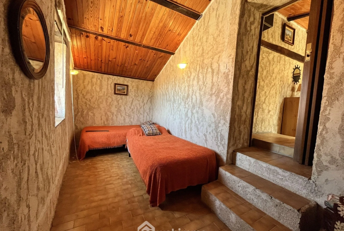 Appartement duplex à Calenzana de 48 m² à rénover 