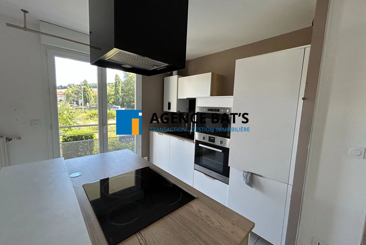 Vente T2 sécurisé de 58 m² à Roche la Molière avec parking et balcon 