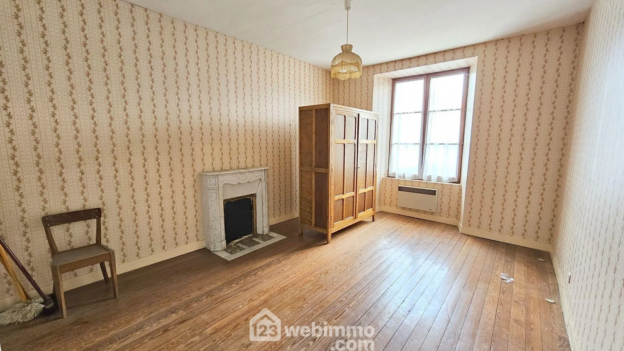 Belle ferme de 260 m² à rénover avec dépendances à Rumont, Fontainebleau 