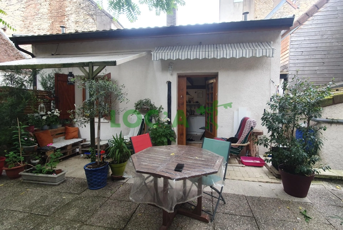 Maison F2 avec cour privative au cœur de Dijon - Idéal investissement ou premier achat 