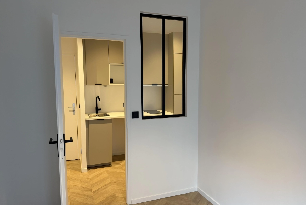 Bel appartement T2 rénové à Lyon avec prestations de qualité 