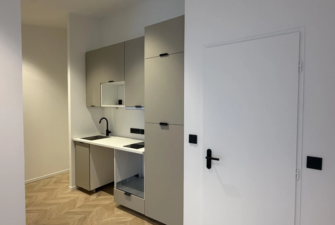 Bel appartement T2 rénové à Lyon avec prestations de qualité 