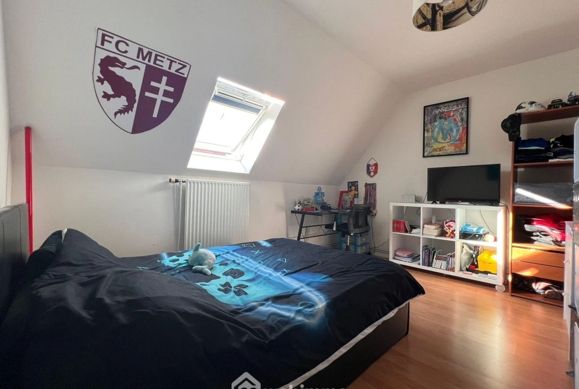 Maison 4 chambres avec garage et terrain à Belleville-sur-Meuse 