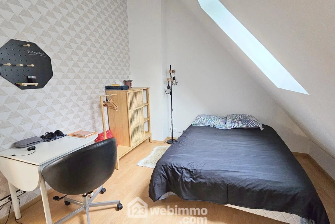 Appartement rénové de 59 m² à Samoreau avec parking et cave 