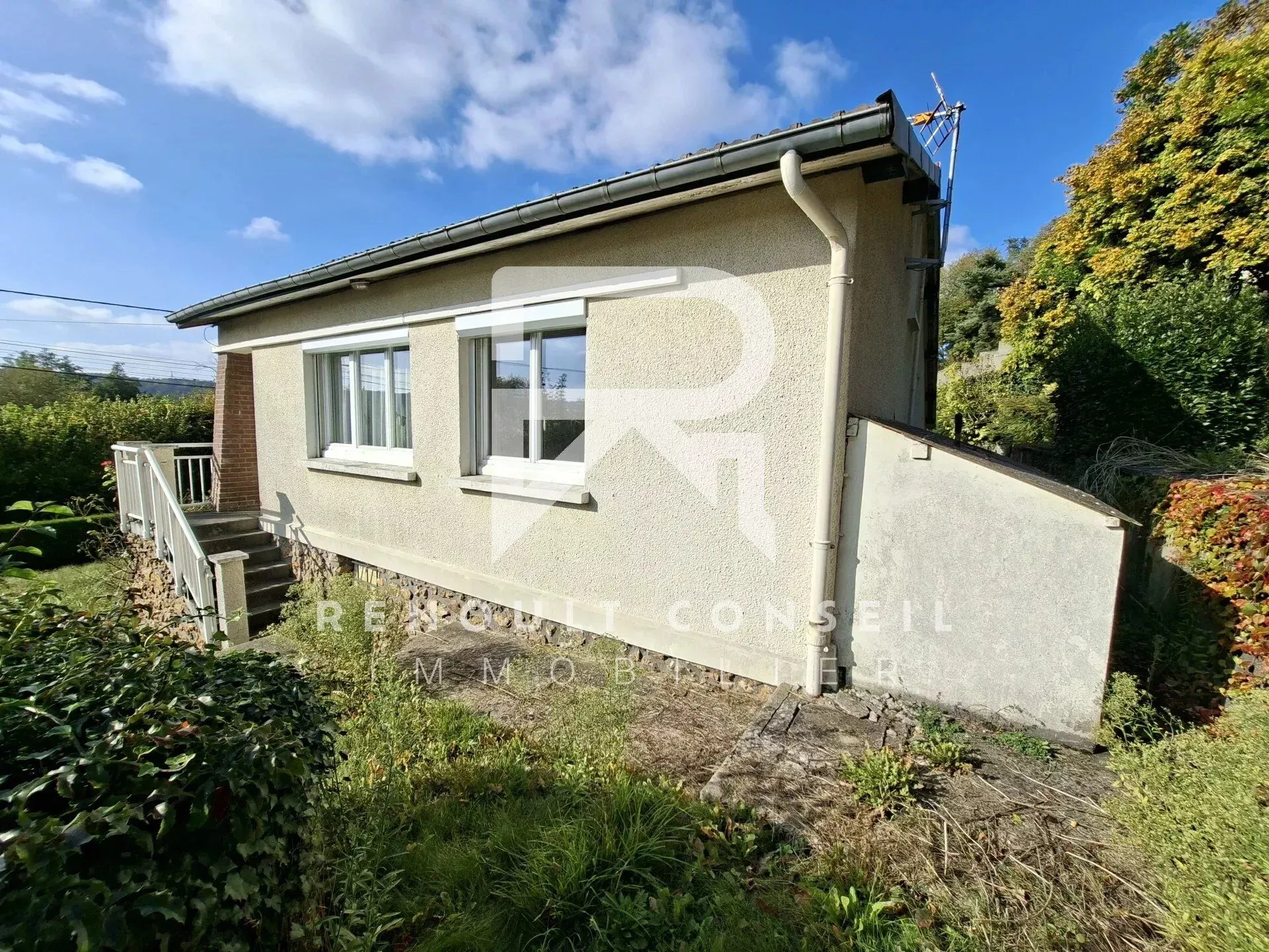 Maison à vendre à Beaumontel — 74 m² avec terrain de 920 m², 2 chambres, sous-sol et portail électrique 
