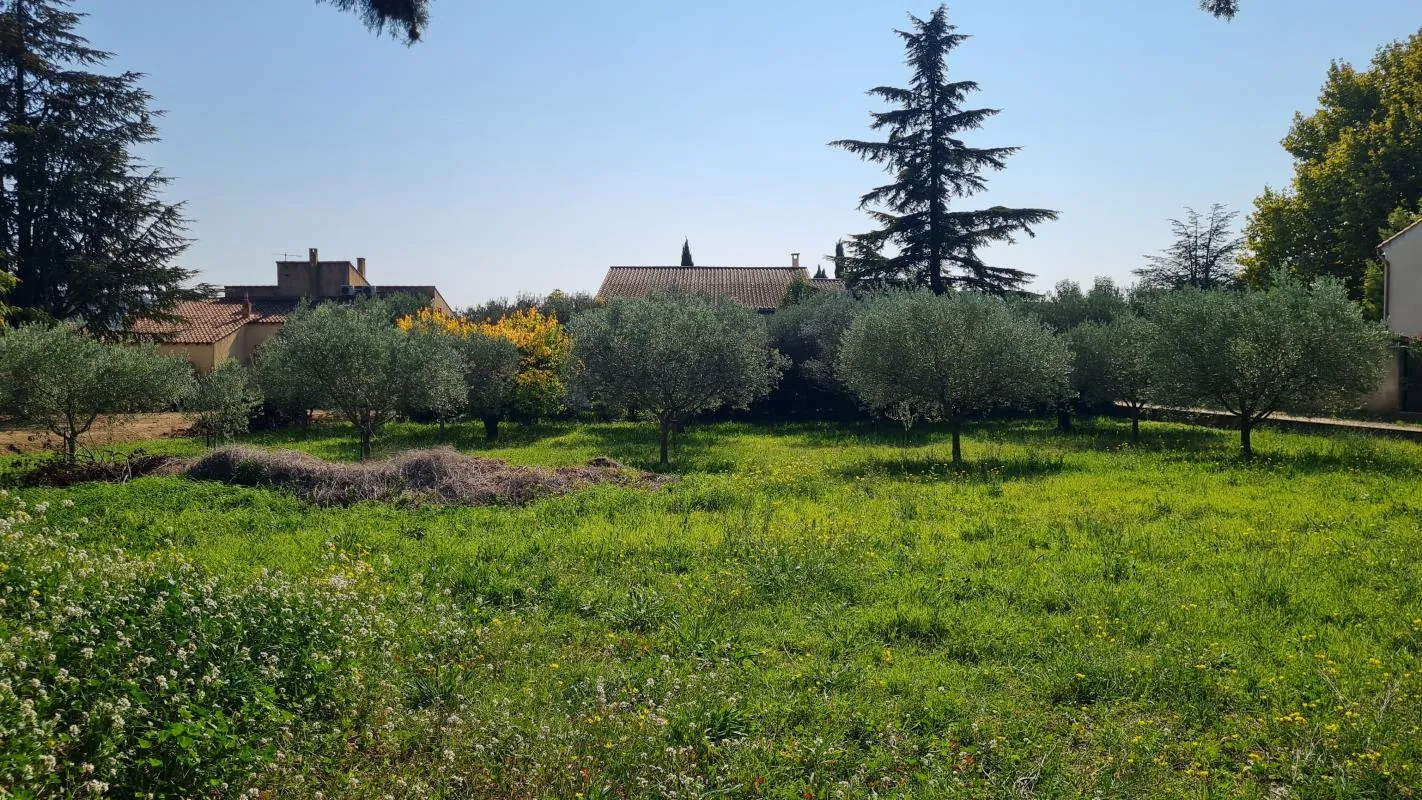 Terrain à vendre à Pujaut de 900 m² avec permis de construire 