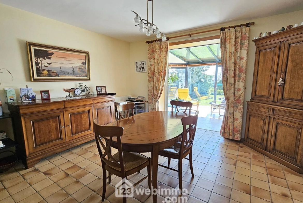 Maison de 176 m² avec jardin et dépendance au Malesherbois 