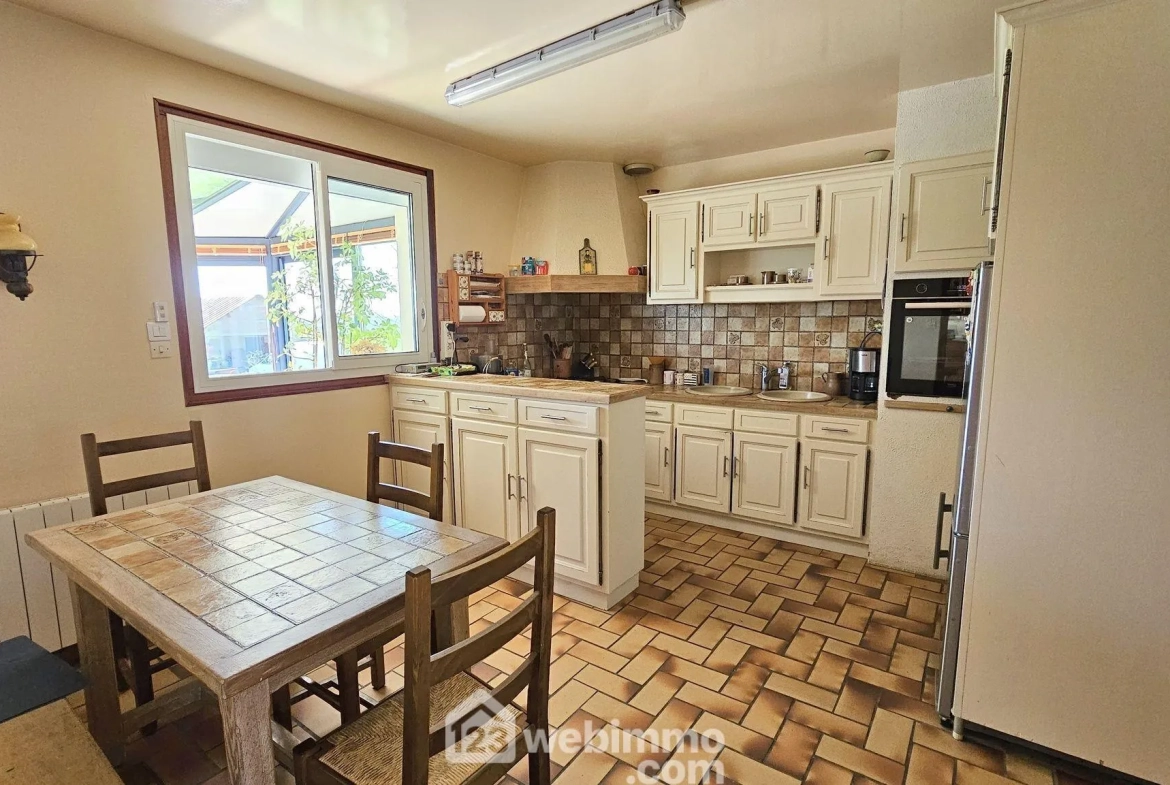 Maison de 176 m² avec jardin et dépendance au Malesherbois 