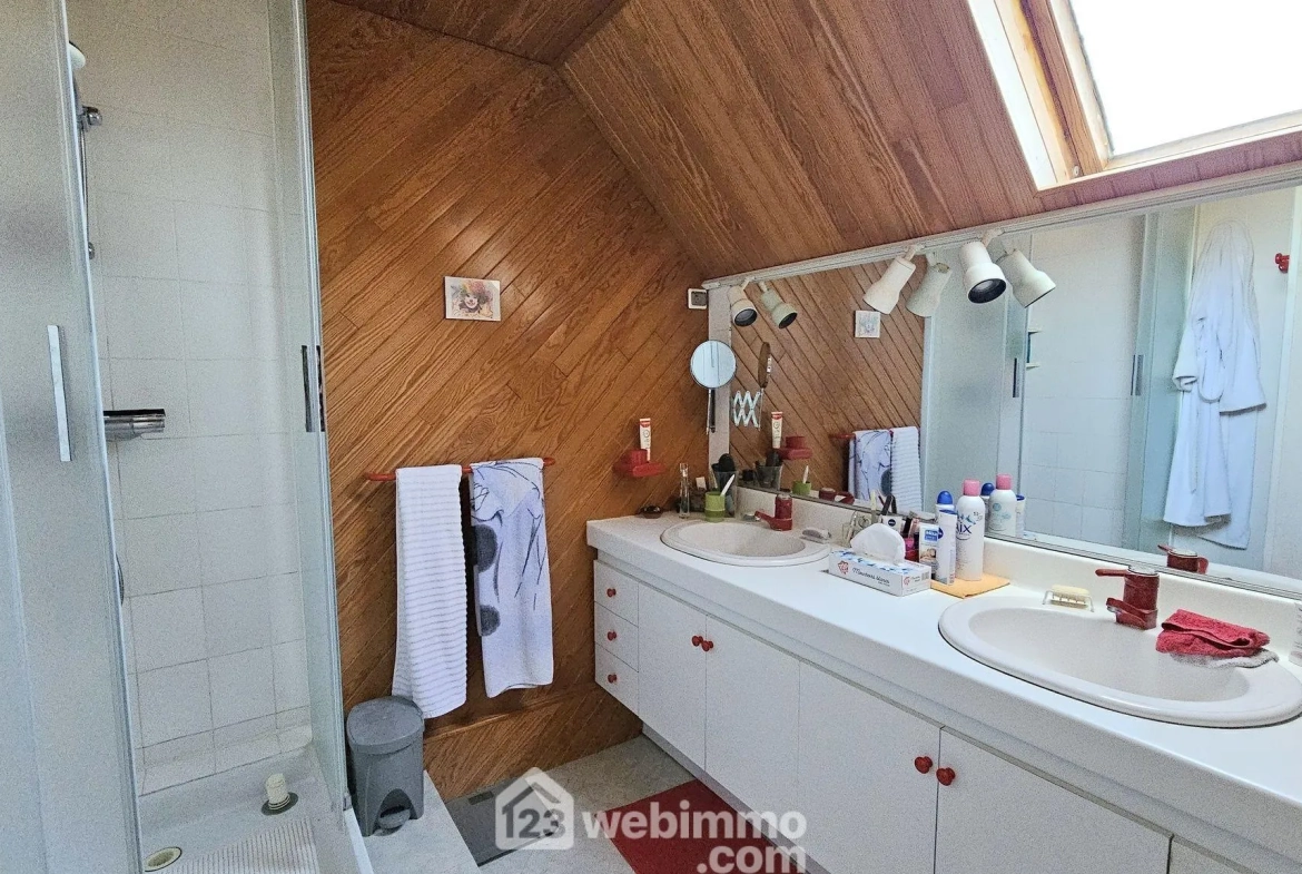 Maison de 176 m² avec jardin et dépendance au Malesherbois 