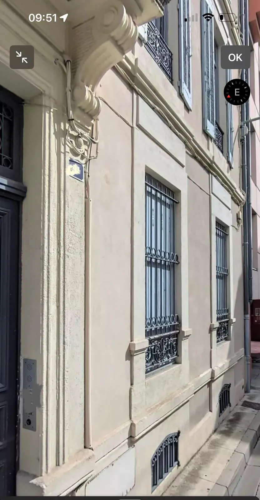 Appartement 4 pièces à Nîmes avec terrasse et cave, idéal rénovation 