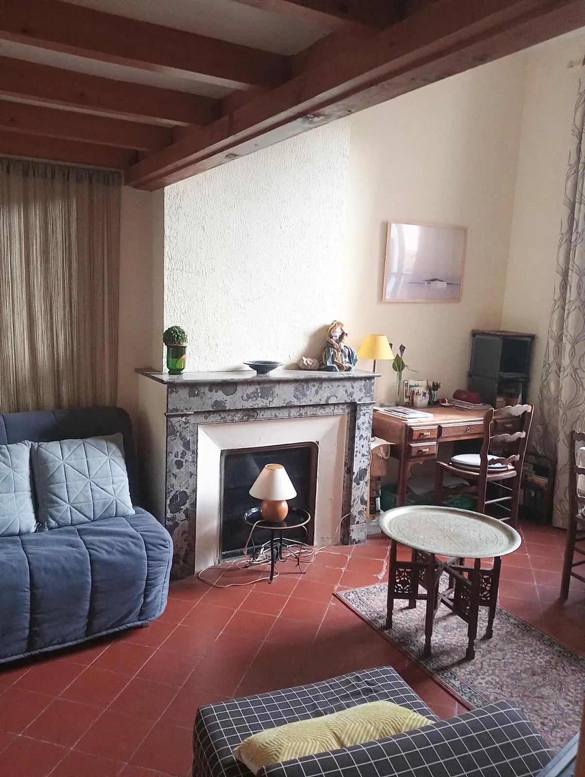 Appartement 4 pièces à Nîmes avec terrasse et cave, idéal rénovation 