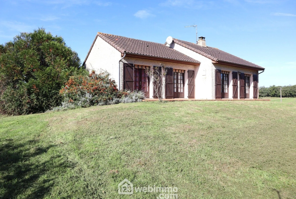 Maison de 94 m² avec 3 chambres à Bonnes, terrain de 2000 m², garage et sous-sol complet 