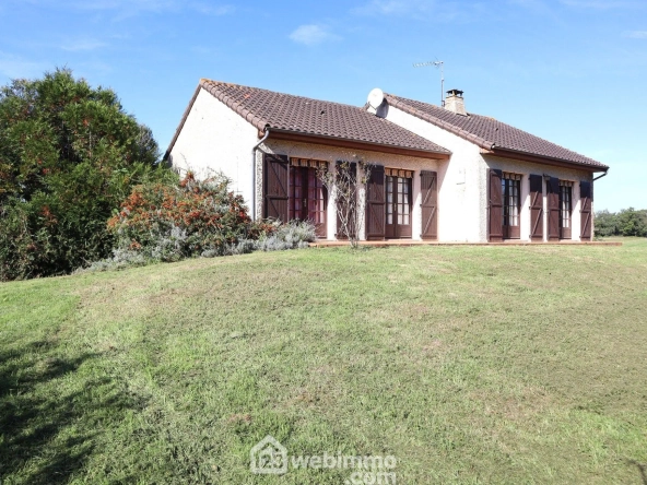 Maison de 94 m² avec 3 chambres à Bonnes, terrain de 2000 m², garage et sous-sol complet