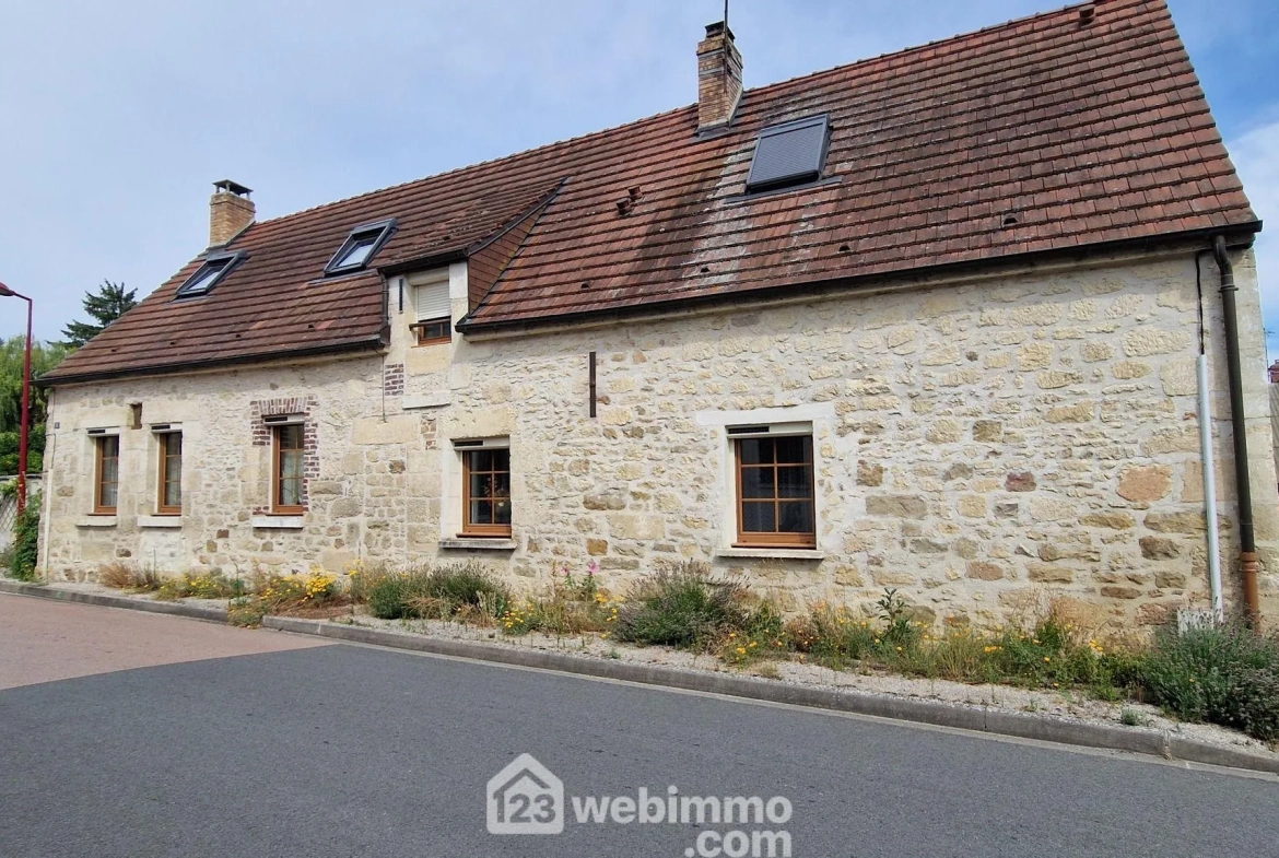 Charmante maison en pierre de 140 m² à Veslud, prête à emménager 