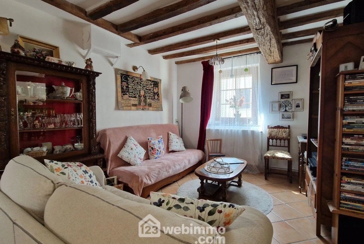 Charmante maison en pierre de 140 m² à Veslud, prête à emménager 